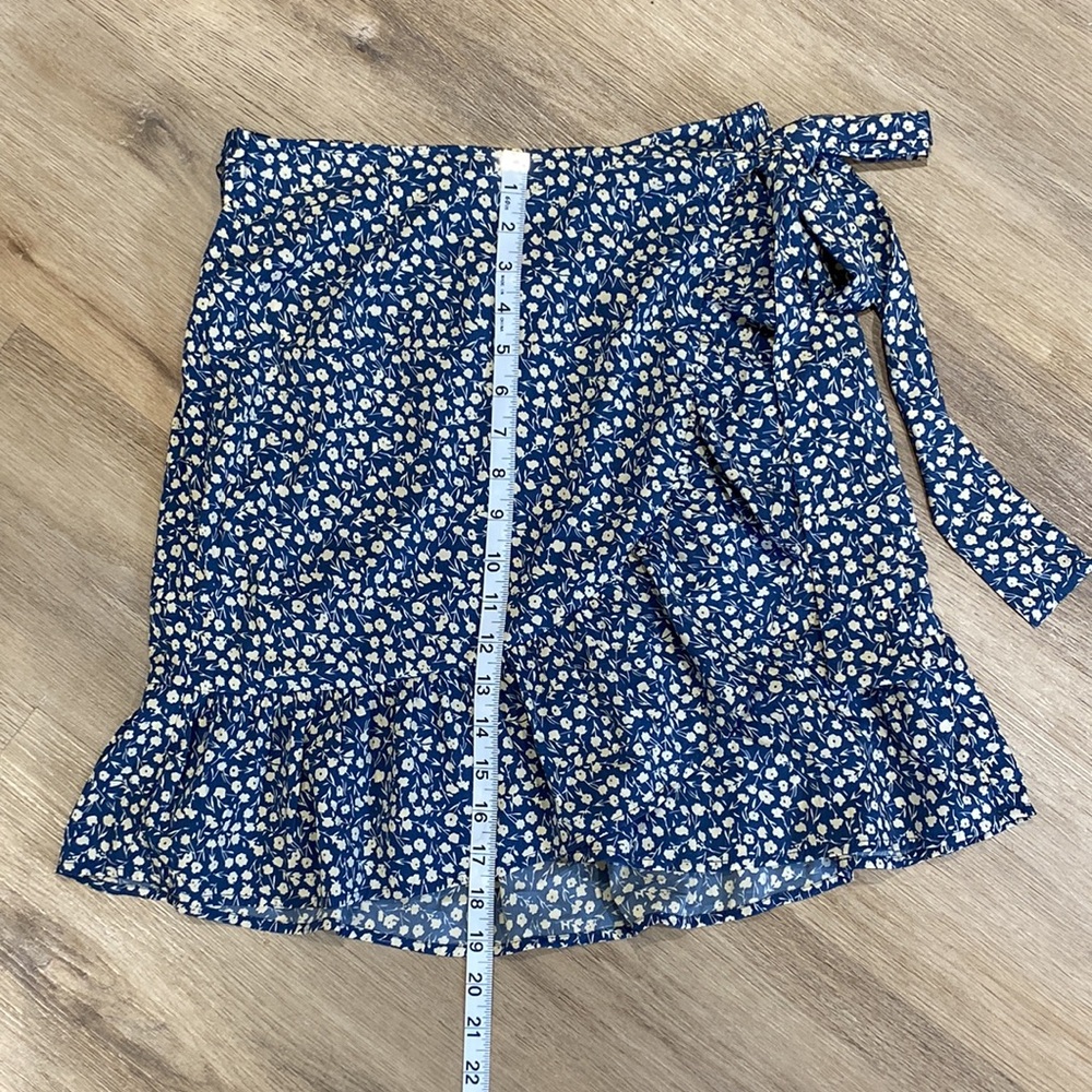 NWT ONLY Olivia Wrap Skirt - Picture 12 of 12